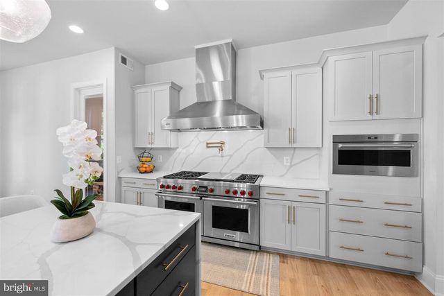 2354 CEDAR LN, Vienna, VA 22182
