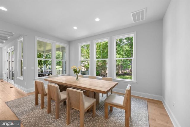 2354 CEDAR LN, Vienna, VA 22182
