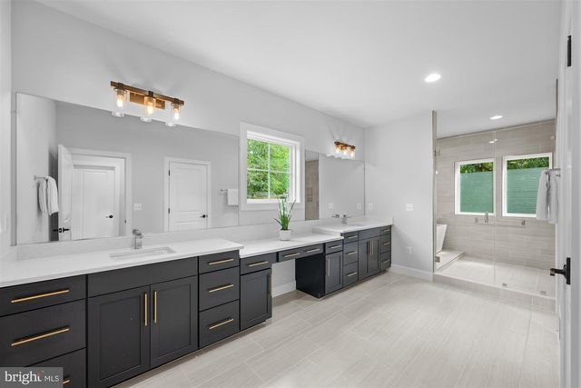 2354 CEDAR LN, Vienna, VA 22182