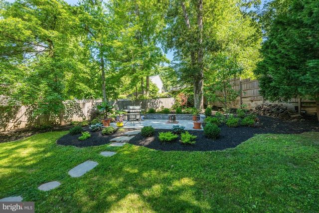 2354 CEDAR LN, Vienna, VA 22182