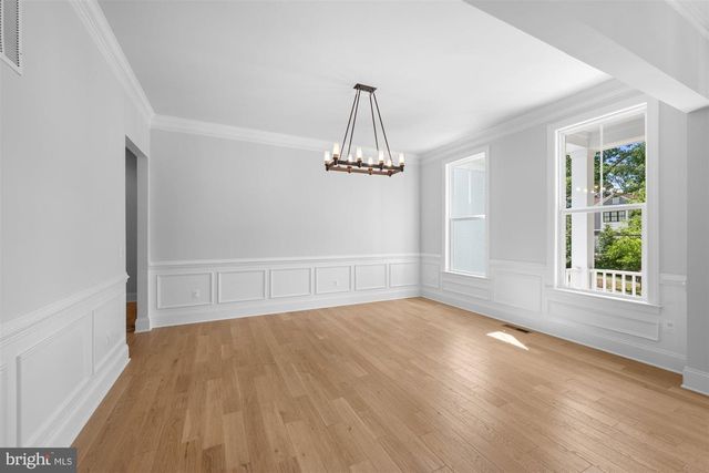 2354 CEDAR LN, Vienna, VA 22182