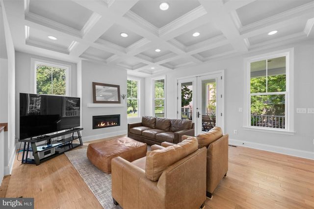 2354 CEDAR LN, Vienna, VA 22182