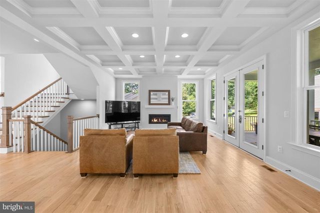 2354 CEDAR LN, Vienna, VA 22182