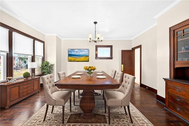 140 4th St, Chartiers, PA 15342