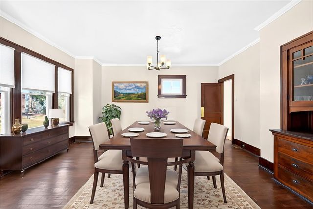 140 4th St, Chartiers, PA 15342