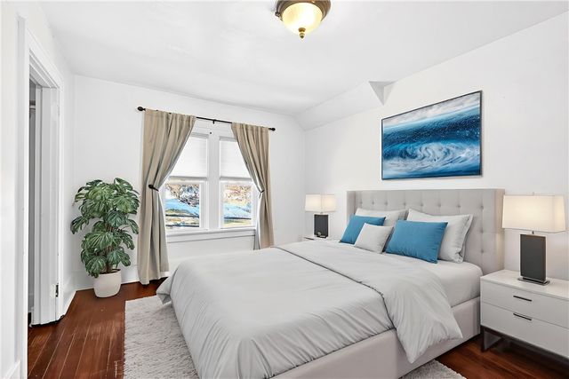 140 4th St, Chartiers, PA 15342