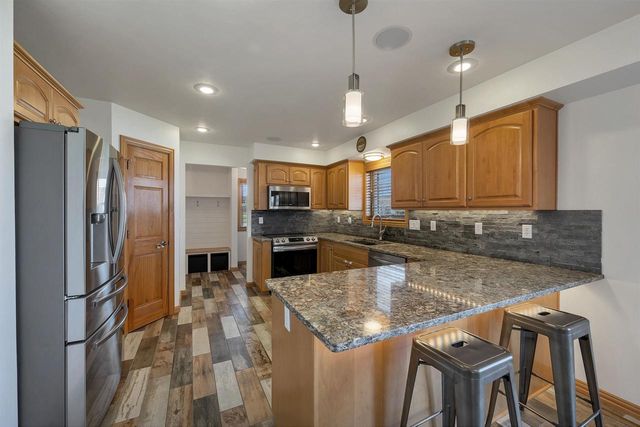 2061 W HIGGINS, De Pere, WI 54115
