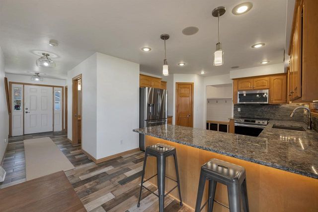 2061 W HIGGINS, De Pere, WI 54115