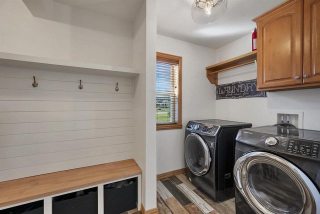 2061 W HIGGINS, De Pere, WI 54115