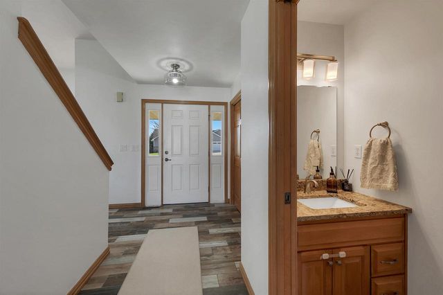 2061 W HIGGINS, De Pere, WI 54115
