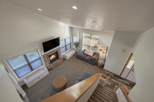 2061 W HIGGINS, De Pere, WI 54115