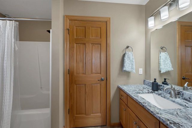 2061 W HIGGINS, De Pere, WI 54115