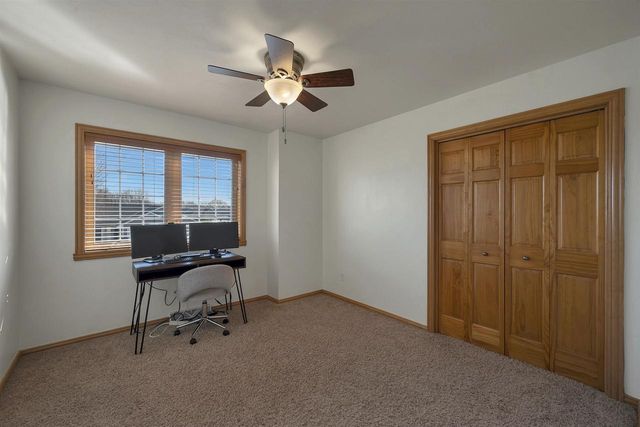 2061 W HIGGINS, De Pere, WI 54115