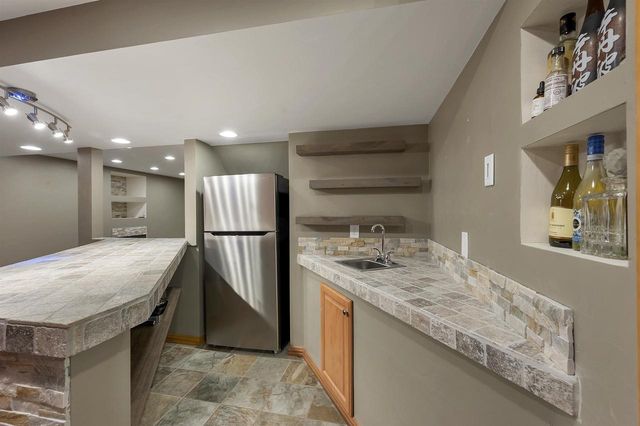 2061 W HIGGINS, De Pere, WI 54115