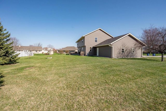 2061 W HIGGINS, De Pere, WI 54115