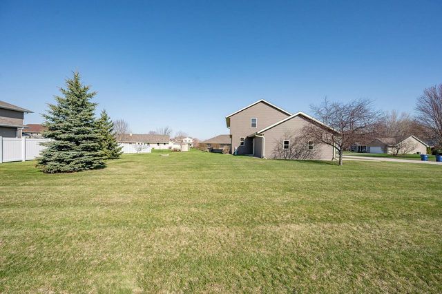2061 W HIGGINS, De Pere, WI 54115