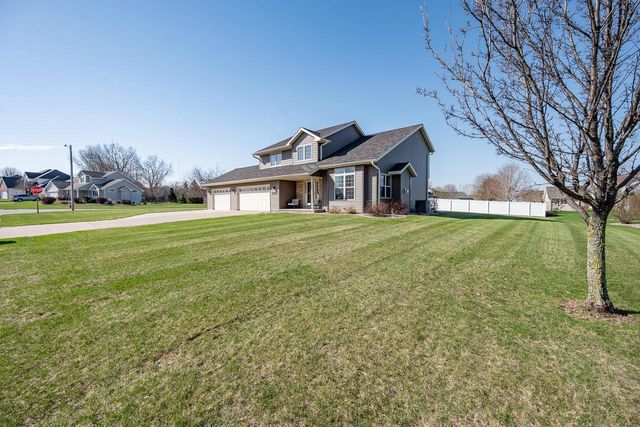 2061 W HIGGINS, De Pere, WI 54115
