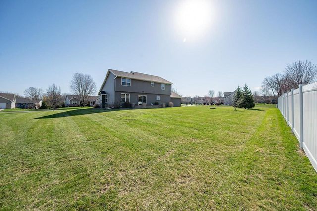 2061 W HIGGINS, De Pere, WI 54115