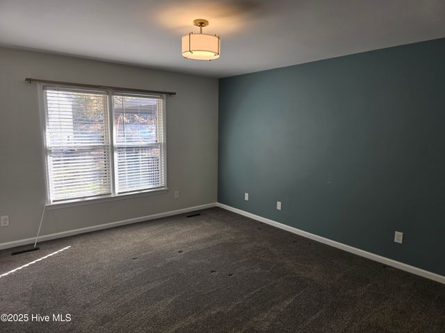 202 Elderberry Drive, Chapel Hill, NC 27517