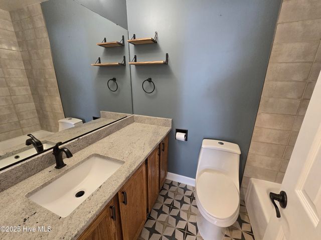 202 Elderberry Drive, Chapel Hill, NC 27517