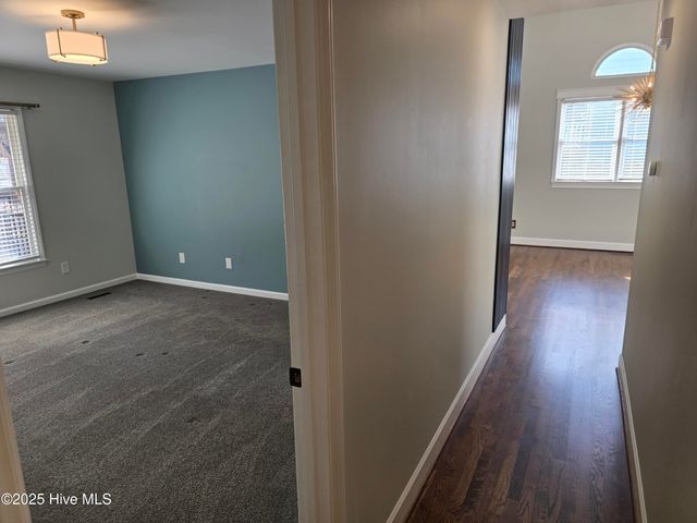 202 Elderberry Drive, Chapel Hill, NC 27517