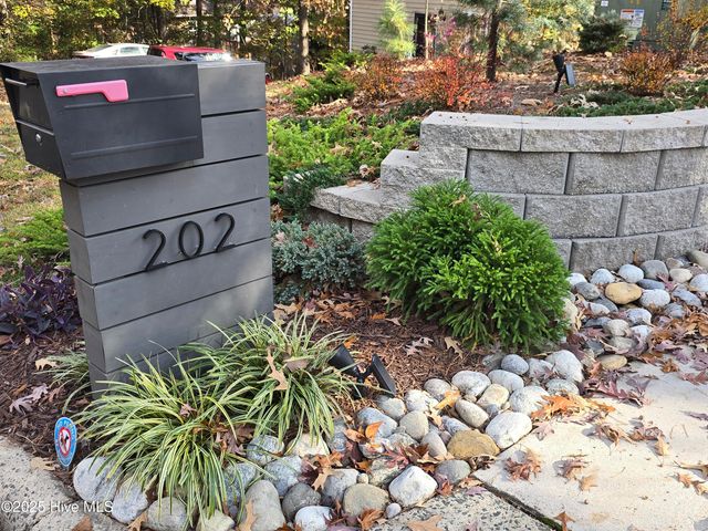 202 Elderberry Drive, Chapel Hill, NC 27517