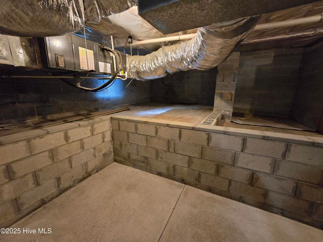 202 Elderberry Drive, Chapel Hill, NC 27517