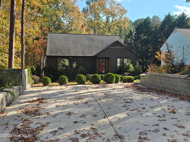 202 Elderberry Drive, Chapel Hill, NC 27517