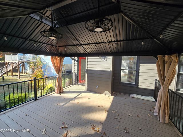 202 Elderberry Drive, Chapel Hill, NC 27517