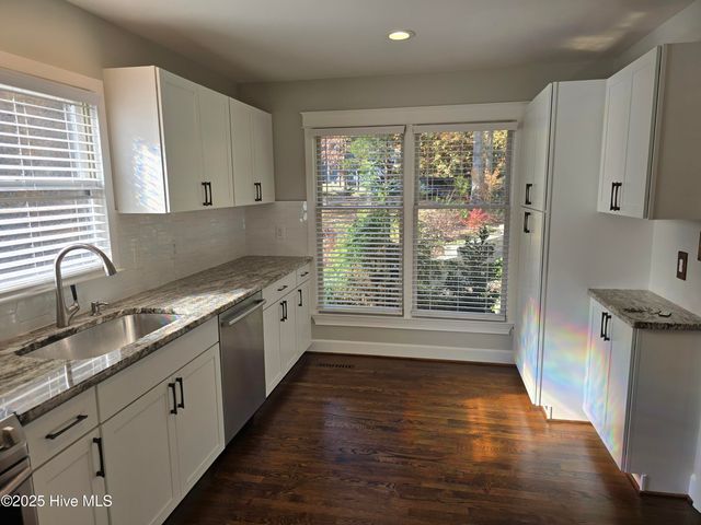 202 Elderberry Drive, Chapel Hill, NC 27517