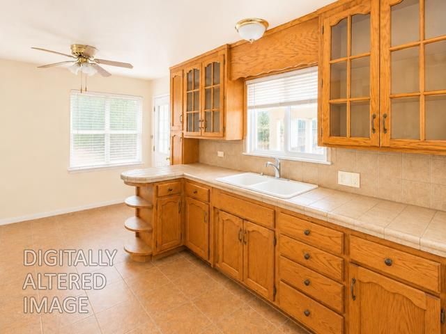 1217 Woodman Way, Modesto, CA 95350