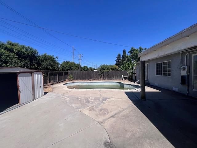 1217 Woodman Way, Modesto, CA 95350