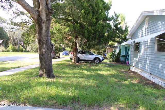 1013 ARAGON Avenue, St. Augustine Shores, FL 32086