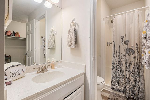 1402 Camp Road 9g, Charleston, SC 29412