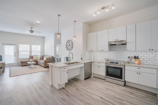 209 Wimberly Street 1-207, Fort Worth, TX 76107