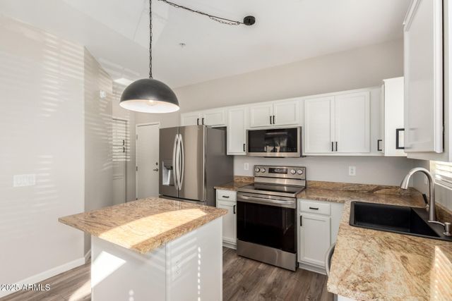 2725 E MINE CREEK Road 1010, Phoenix, AZ 85024