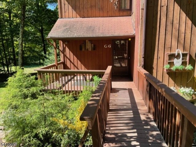 17 Village Way, Vernon Twp., NJ 07462