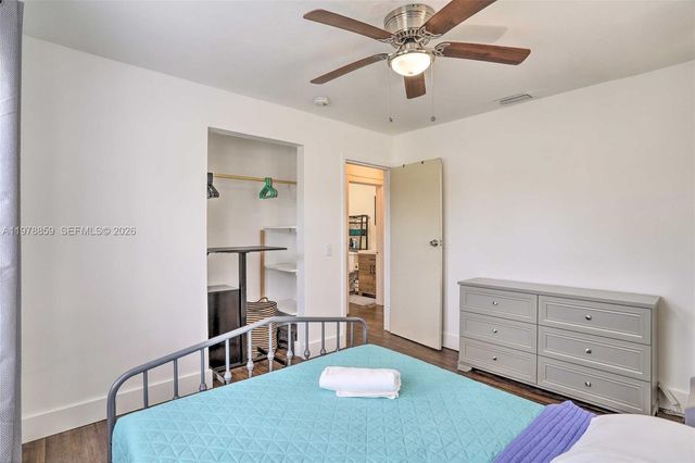 1920 NW 47th St, Miami, FL 33142