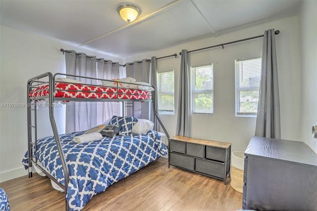 1920 NW 47th St, Miami, FL 33142