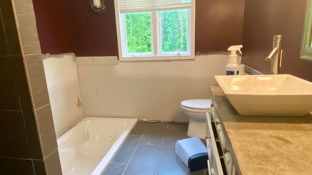 641 Tracey Lane, Brighton, MI 48114