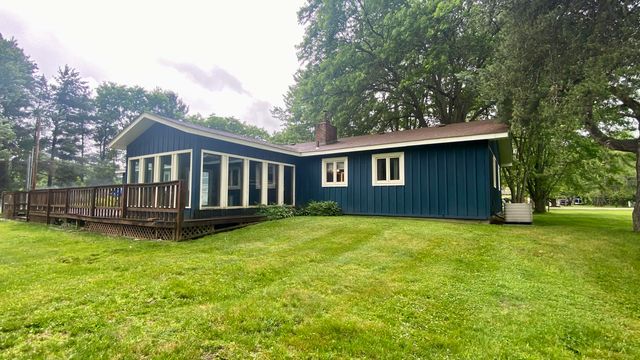 641 Tracey Lane, Brighton, MI 48114