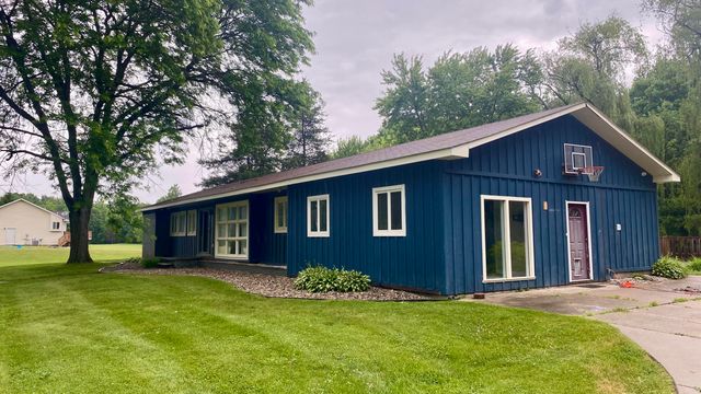 641 Tracey Lane, Brighton, MI 48114