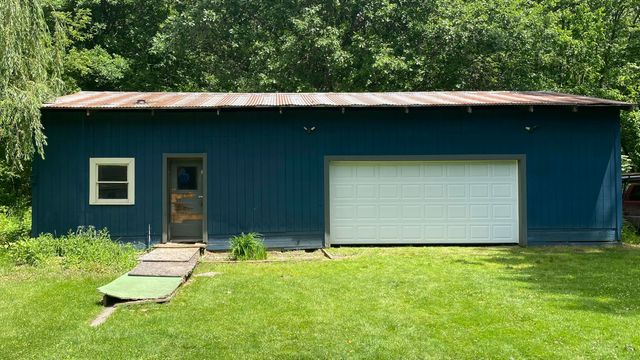 641 Tracey Lane, Brighton, MI 48114