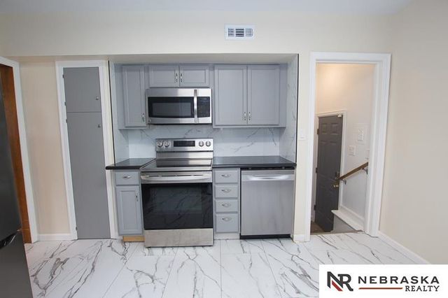 4243 N 60th Street, Lincoln, NE 68507