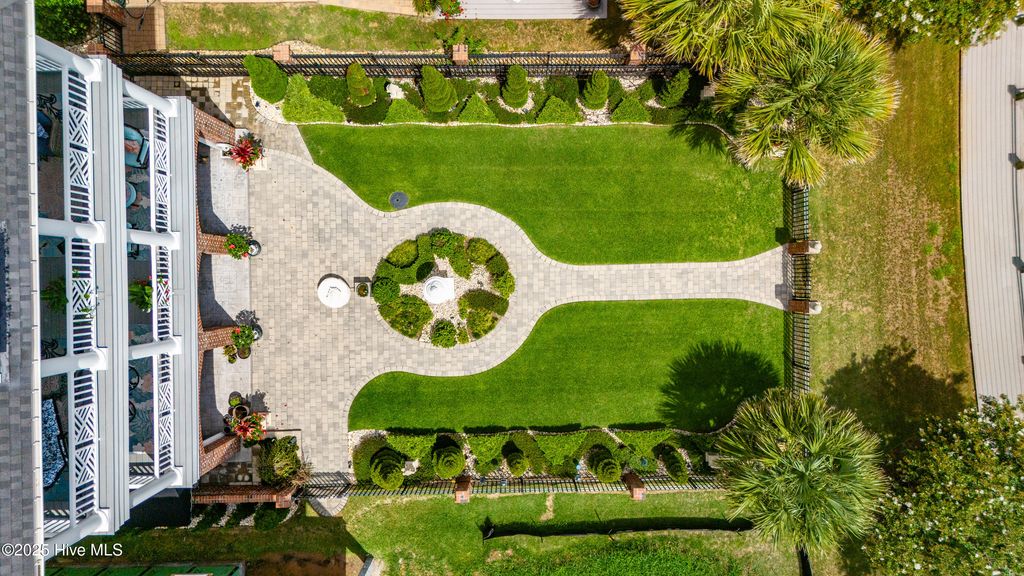 Image 10 of property listing at 458 Kensington Place, Newport, NC 28570