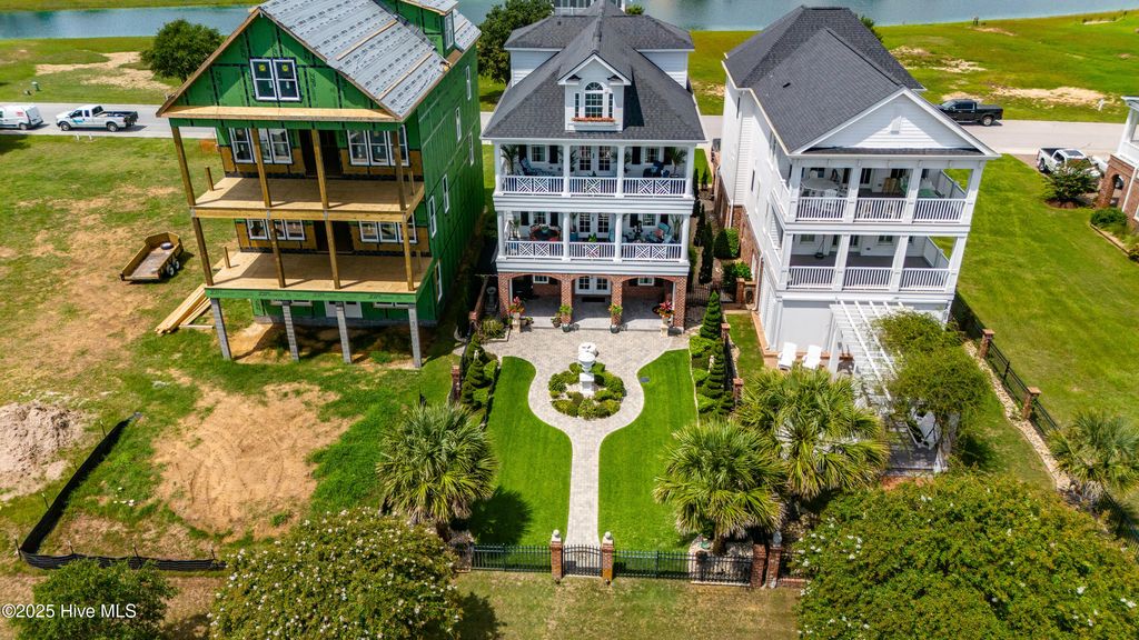 Image 11 of property listing at 458 Kensington Place, Newport, NC 28570