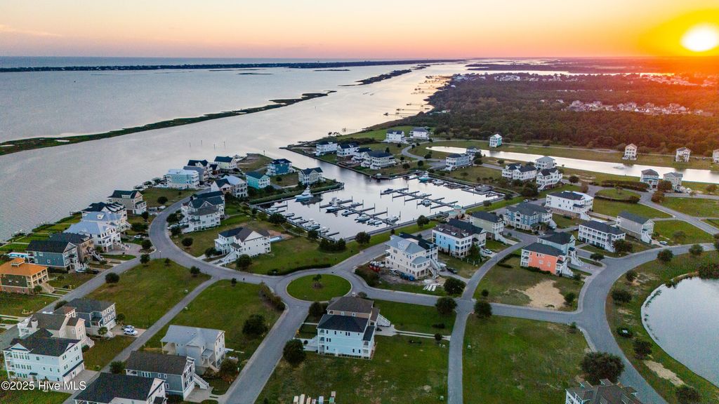 Image 6 of property listing at 458 Kensington Place, Newport, NC 28570