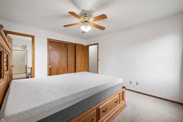 2722 Field DRIVE, Waukesha, WI 53188