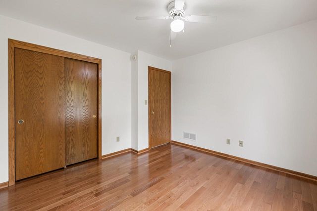 2722 Field DRIVE, Waukesha, WI 53188