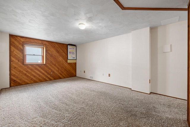 2722 Field DRIVE, Waukesha, WI 53188